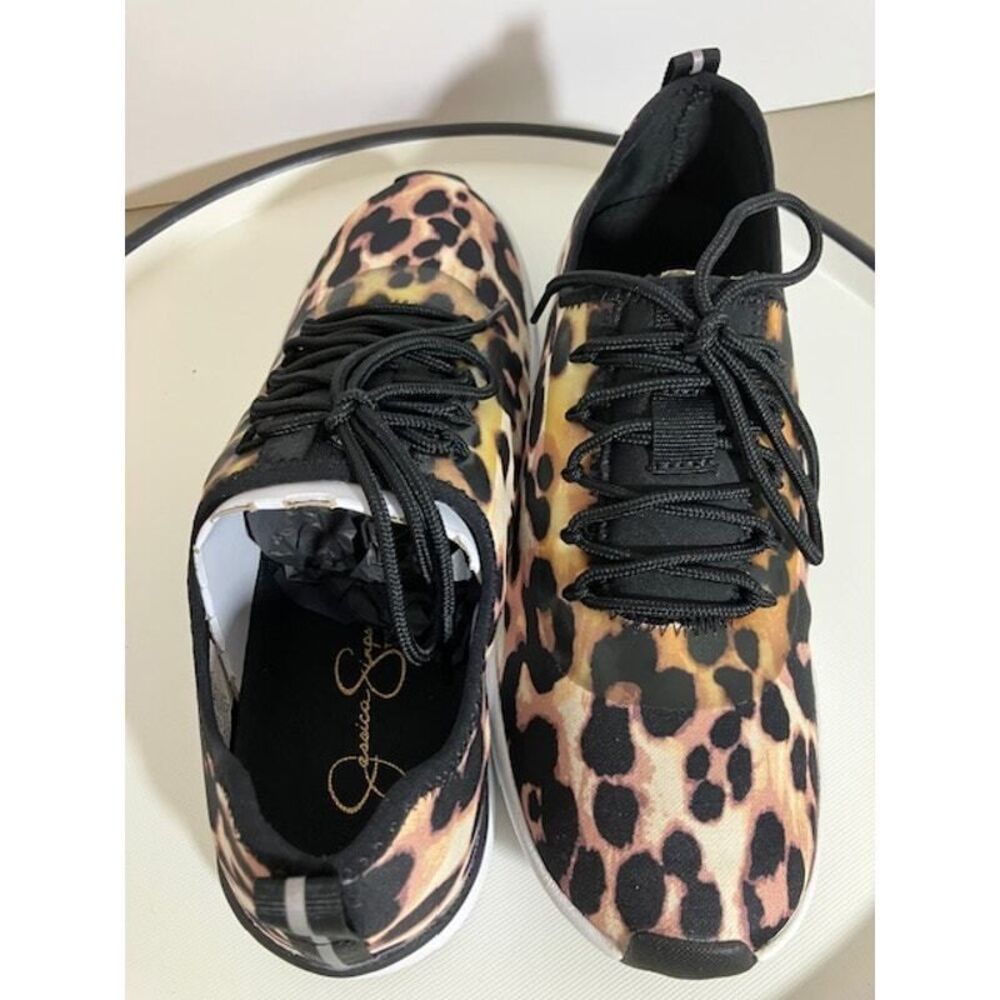Jessica Simpson Women's Farahh Walking Shoe Size 8M NIB Leopard Jersey Warm Ups